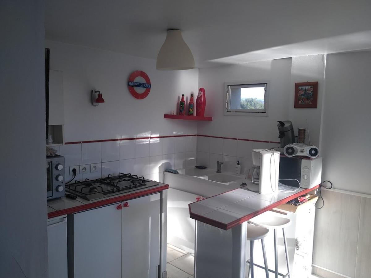 Апартаменты La Madrague- 2P Avec Piscine Privative Сен-Сир-сюр-Мер Экстерьер фото