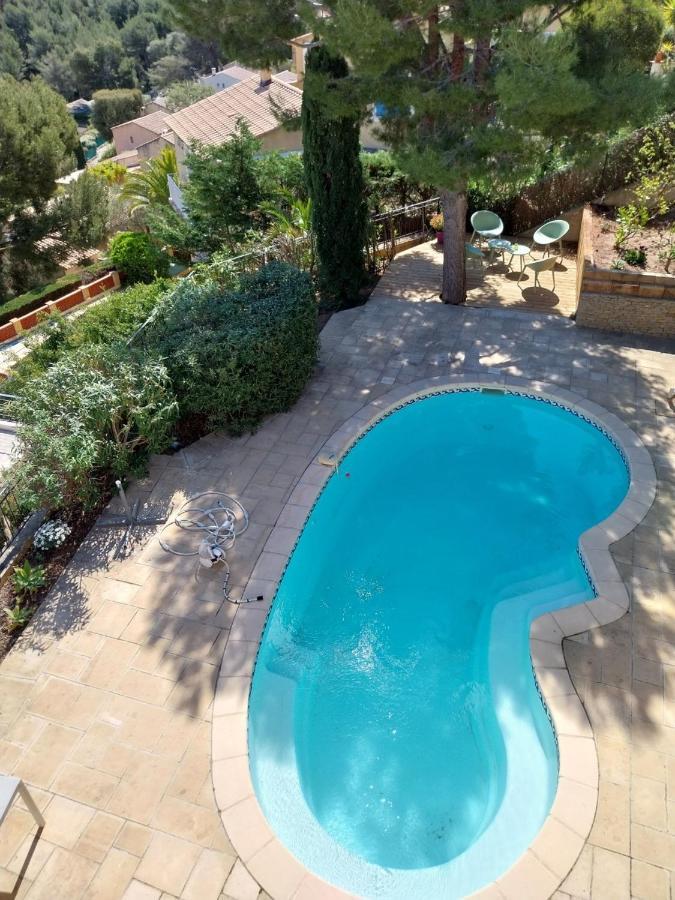 Апартаменты La Madrague- 2P Avec Piscine Privative Сен-Сир-сюр-Мер Экстерьер фото